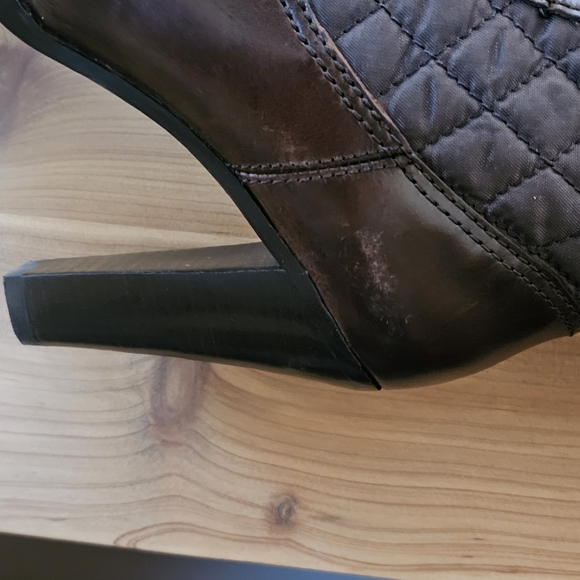 Michael Kors Winter War Quilted Boot - Picture 6 of 10